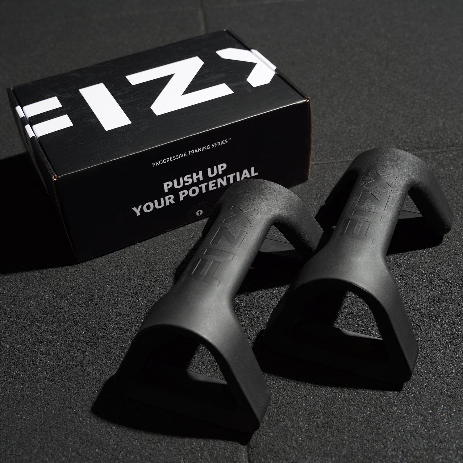 FIZX プッシュアップバー本体と製品パッケージ